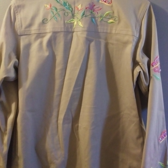 Womens jacket - Picture 3 of 3